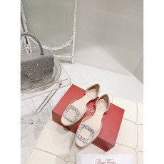 Roger Vivier flat shoes